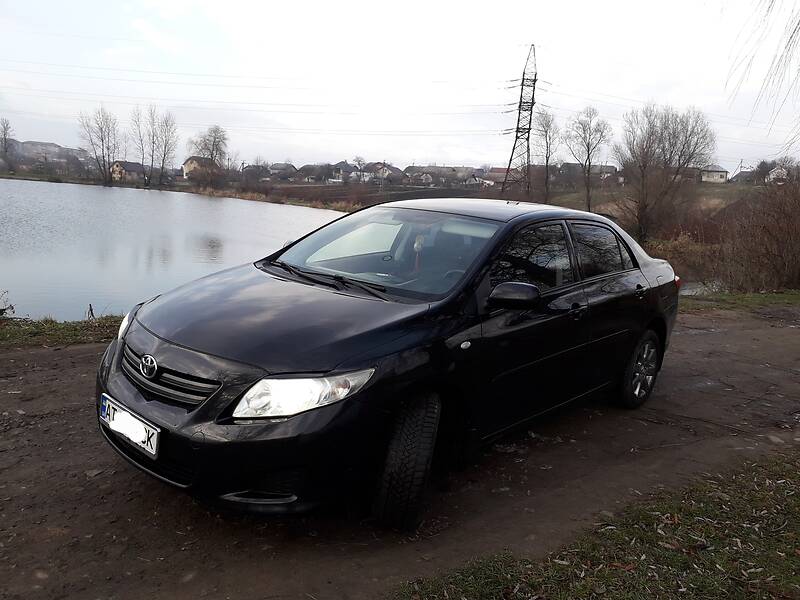 Седан Toyota Corolla 2008 в Івано-Франківську