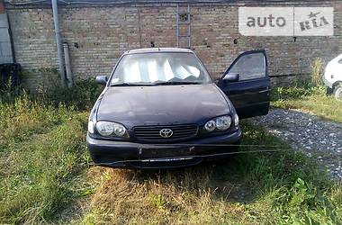 Хетчбек Toyota Corolla 2000 в 