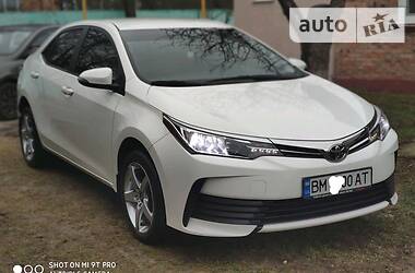 Седан Toyota Corolla 2017 в Охтирці