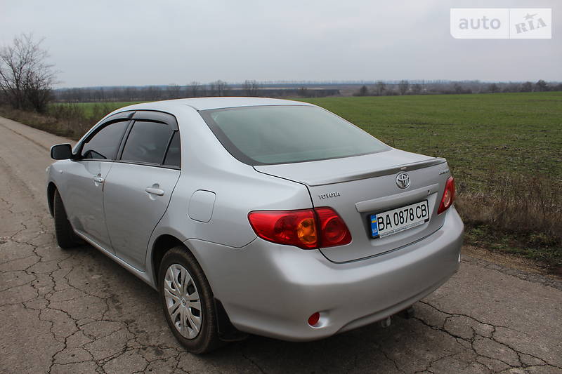Седан Toyota Corolla 2008 в Бобринці