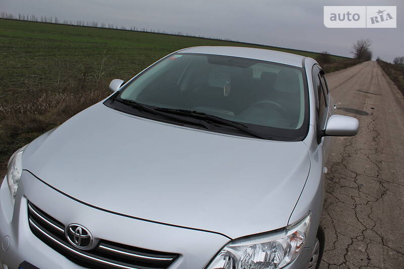 Седан Toyota Corolla 2008 в Бобринці