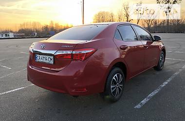 Седан Toyota Corolla 2013 в Киеве