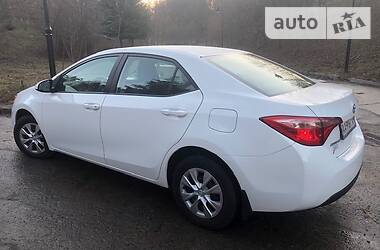 Седан Toyota Corolla 2016 в 