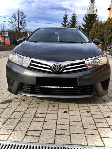 Седан Toyota Corolla 2014 в Тернополе