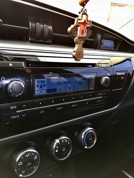 Седан Toyota Corolla 2014 в Тернополе