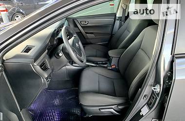 Седан Toyota Corolla 2016 в 