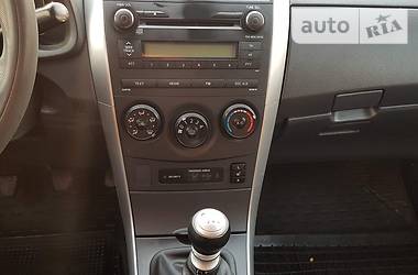 Седан Toyota Corolla 2011 в 