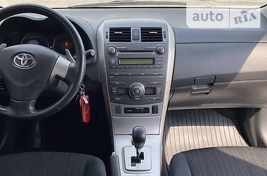 Седан Toyota Corolla 2007 в 