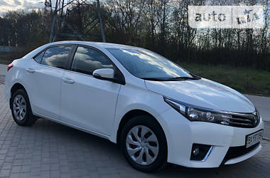 Седан Toyota Corolla 2013 в Хмельницком