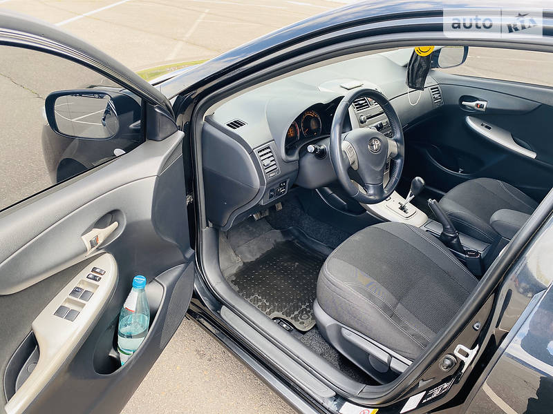 Седан Toyota Corolla 2008 в Кривому Розі