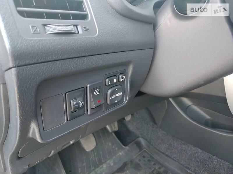 Седан Toyota Corolla 2011 в Дніпрі