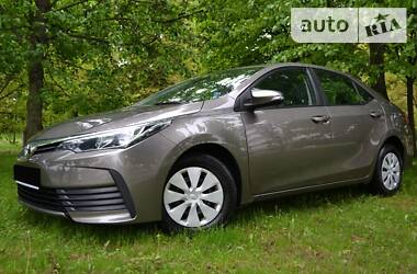 Седан Toyota Corolla 2016 в 