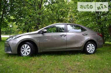 Седан Toyota Corolla 2016 в 