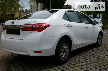 Седан Toyota Corolla 2014 в 