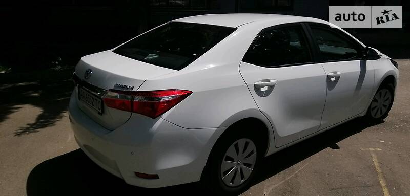 Седан Toyota Corolla 2018 в Києві