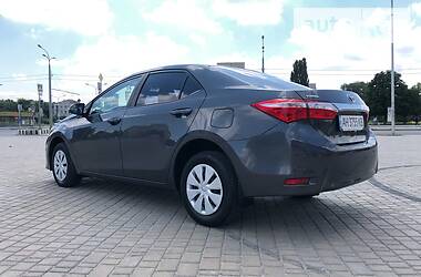 Седан Toyota Corolla 2016 в 