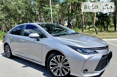 Седан Toyota Corolla 2020 в Киеве