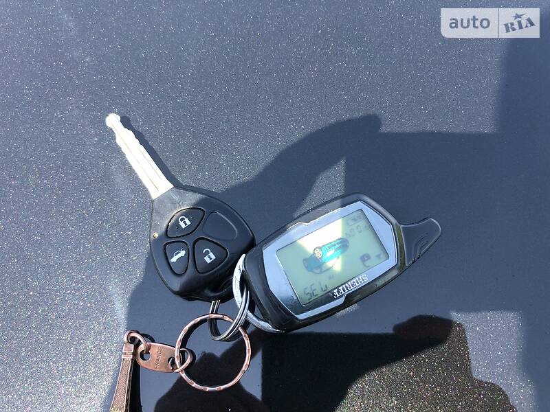 Седан Toyota Corolla 2011 в Дніпрі