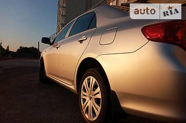 Седан Toyota Corolla 2007 в 