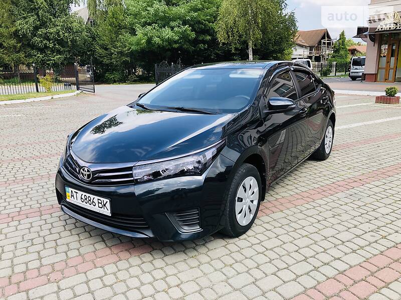 Седан Toyota Corolla 2013 в Богородчанах