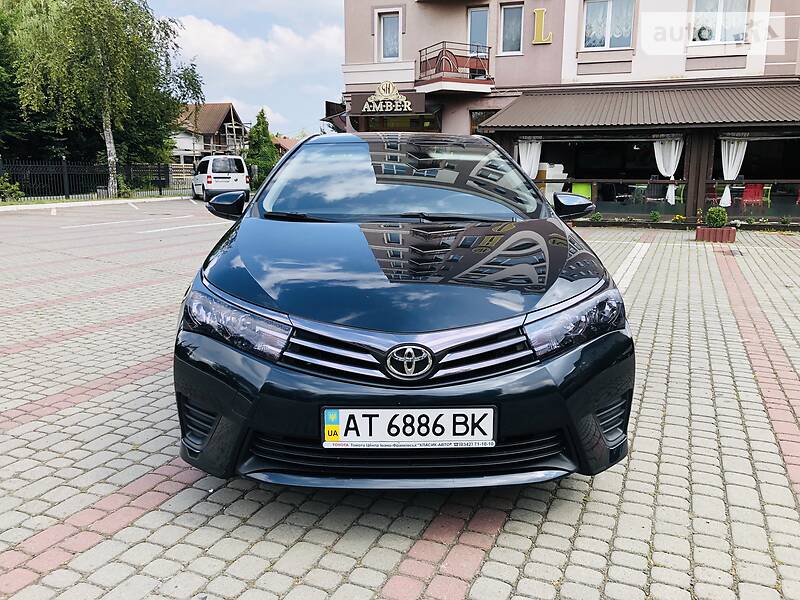 Седан Toyota Corolla 2013 в Богородчанах