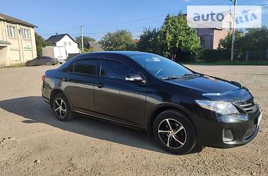 Седан Toyota Corolla 2011 в Надворной