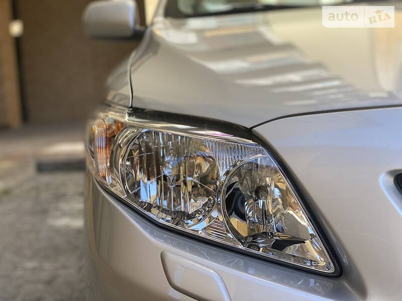 Седан Toyota Corolla 2008 в Києві