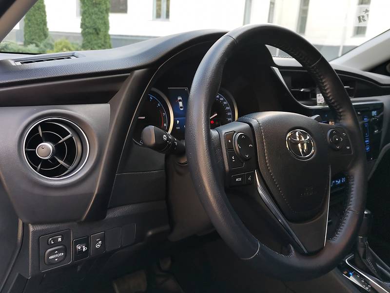 Седан Toyota Corolla 2018 в Белой Церкви
