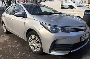 Седан Toyota Corolla 2016 в 