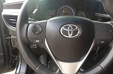 Седан Toyota Corolla 2014 в Чернигове