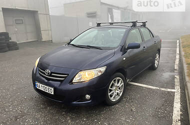 Седан Toyota Corolla 2009 в Киеве