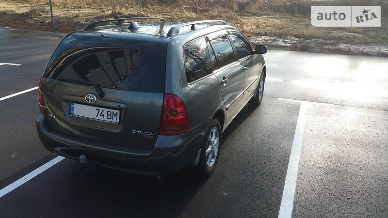 Універсал Toyota Corolla 2004 в Вишгороді