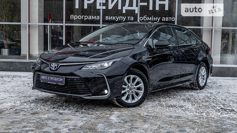 Седан Toyota Corolla 2019 в Днепре