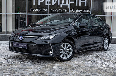 Седан Toyota Corolla 2019 в Днепре