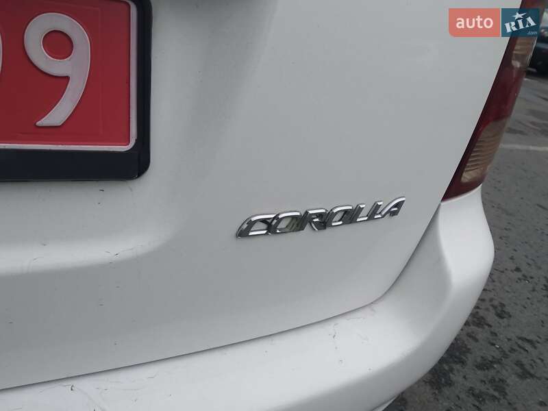 Универсал Toyota Corolla 2003 в Берегово