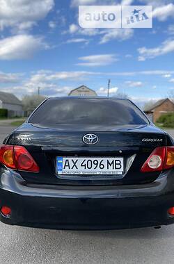 Седан Toyota Corolla 2008 в Краснограде