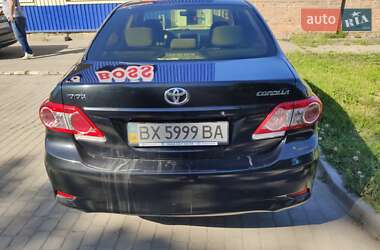 Седан Toyota Corolla 2013 в Кам'янець-Подільському