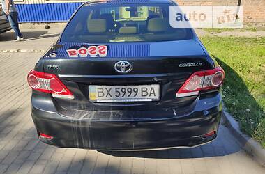 Седан Toyota Corolla 2013 в Кам'янець-Подільському