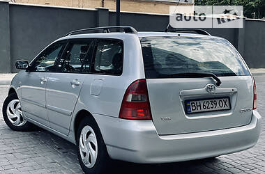 Универсал Toyota Corolla 2003 в 