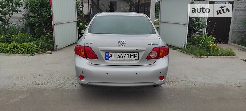 Седан Toyota Corolla 2008 в Киеве