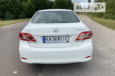 Седан Toyota Corolla 2012 в 