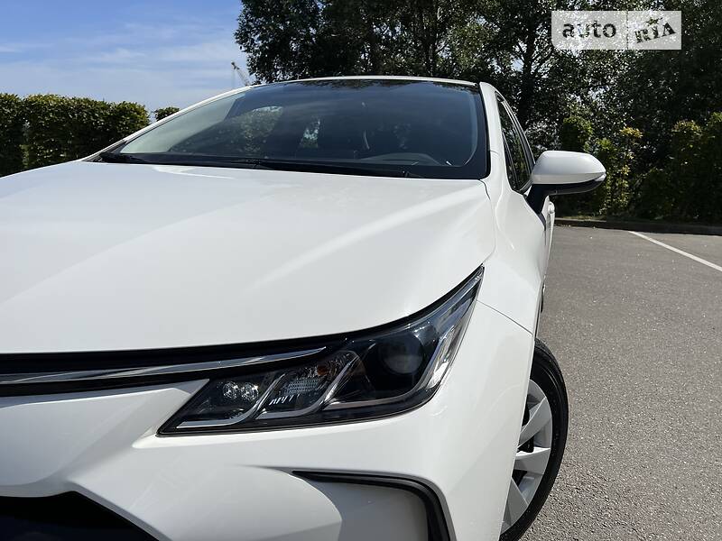 Седан Toyota Corolla 2020 в Киеве