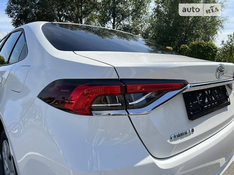 Седан Toyota Corolla 2020 в Киеве