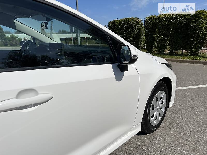 Седан Toyota Corolla 2020 в Киеве