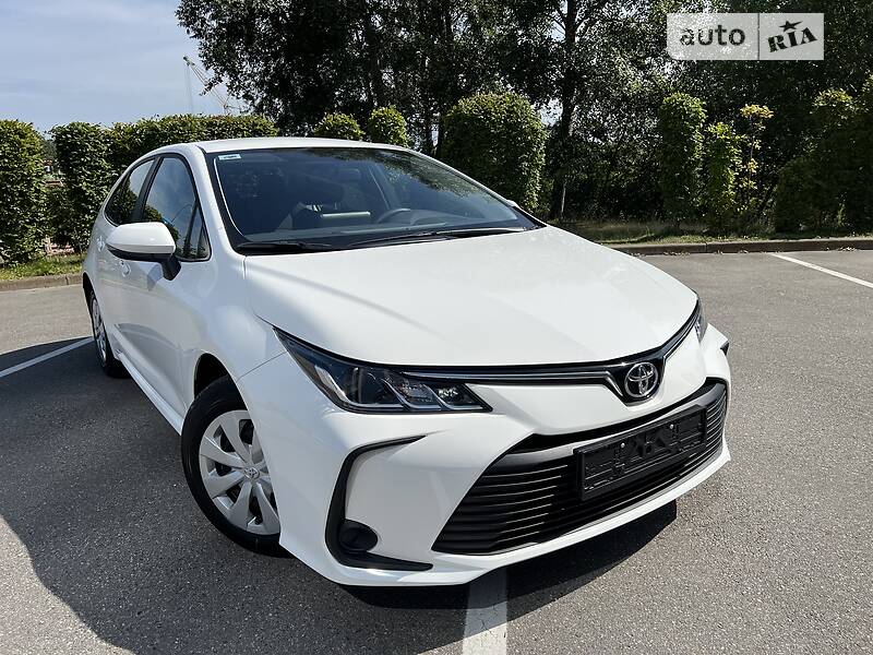 Седан Toyota Corolla 2020 в Киеве