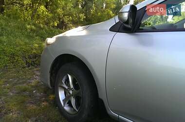Седан Toyota Corolla 2010 в Чернігові
