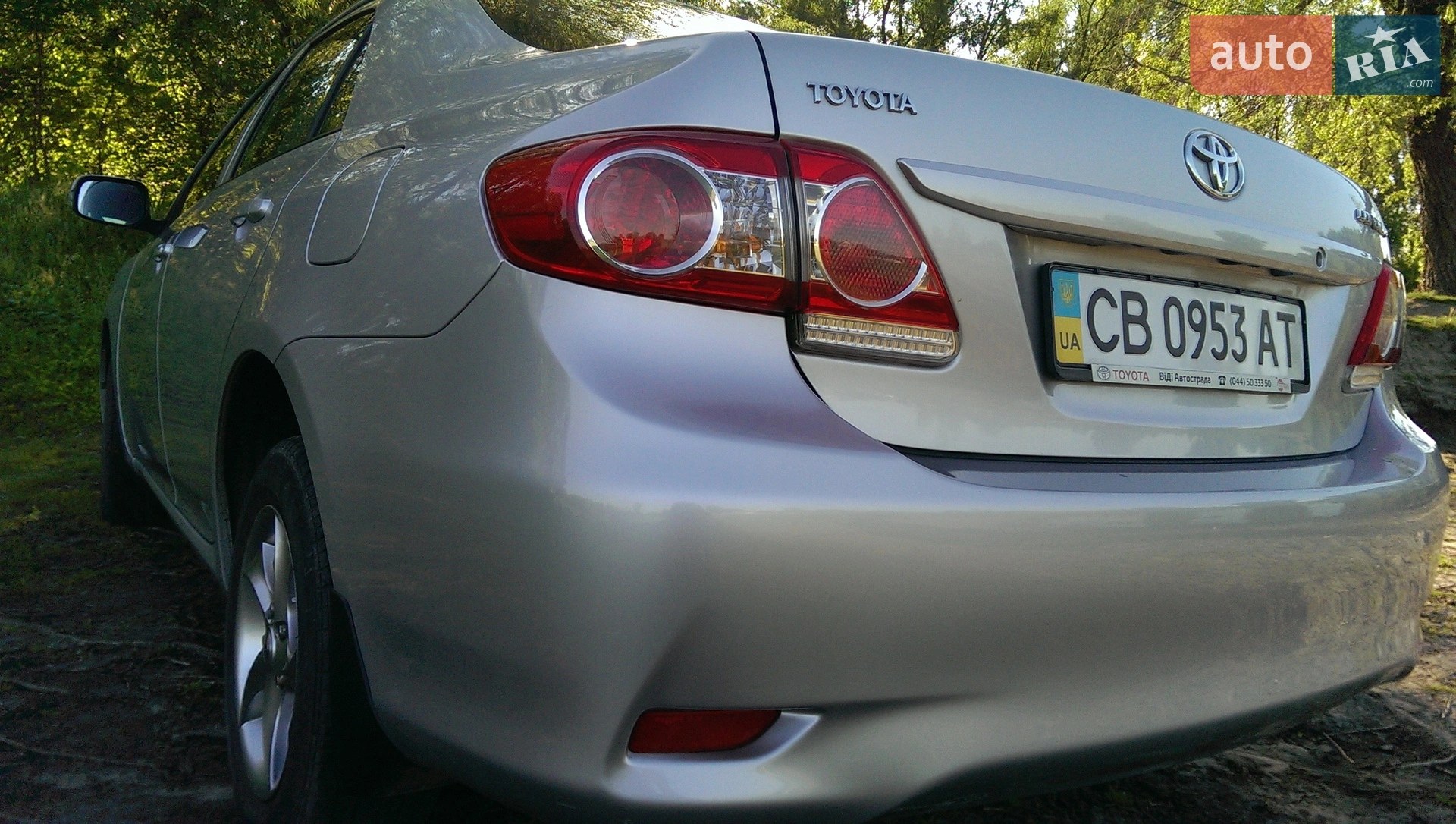 2010 Toyota Corolla - мініатюра 11