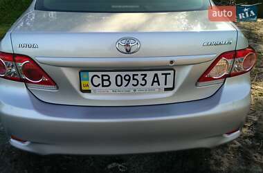 Седан Toyota Corolla 2010 в Чернігові