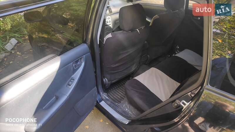Універсал Toyota Corolla 2004 в Дніпрі