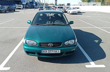 Седан Toyota Corolla 2000 в Полтаве